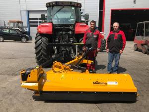 Maschinenübergabe

an Herrn Holzmann Johann aus
3925 Arbesbach - Schwarzau

Müthing Mulcher MUH/S 200
Viel Erfolg und alles Gute