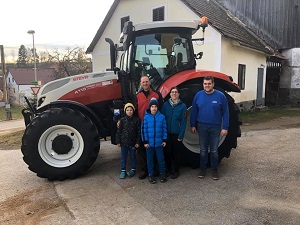 Traktorübergabe

an Familie Scheidl Ewald aus
3910 Zwettl - Waldhams

Steyr 4115 Profi CVT

Viel Erfolg und alles Gute