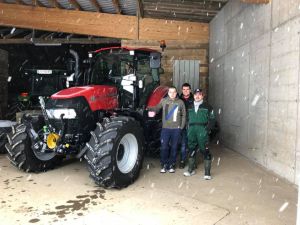 Traktorübergabe

an Familie Schießwald aus
3910 Zwettl - Waldhams

Case Luxxum 120
Viel Erfolg und alles Gute