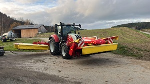 Maschinenübergabe
            
an Familie Unger aus
  3921 Langschlag - Kainrathschlag

Pöttinger Novacat V8400

Viel Erfolg und alles Gute!